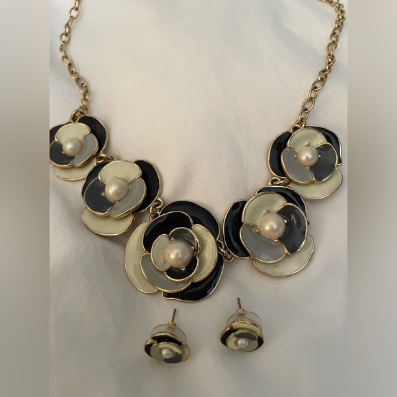 KATE SPADE NECKLACE EARRINGS SET - Picture 2 of 4